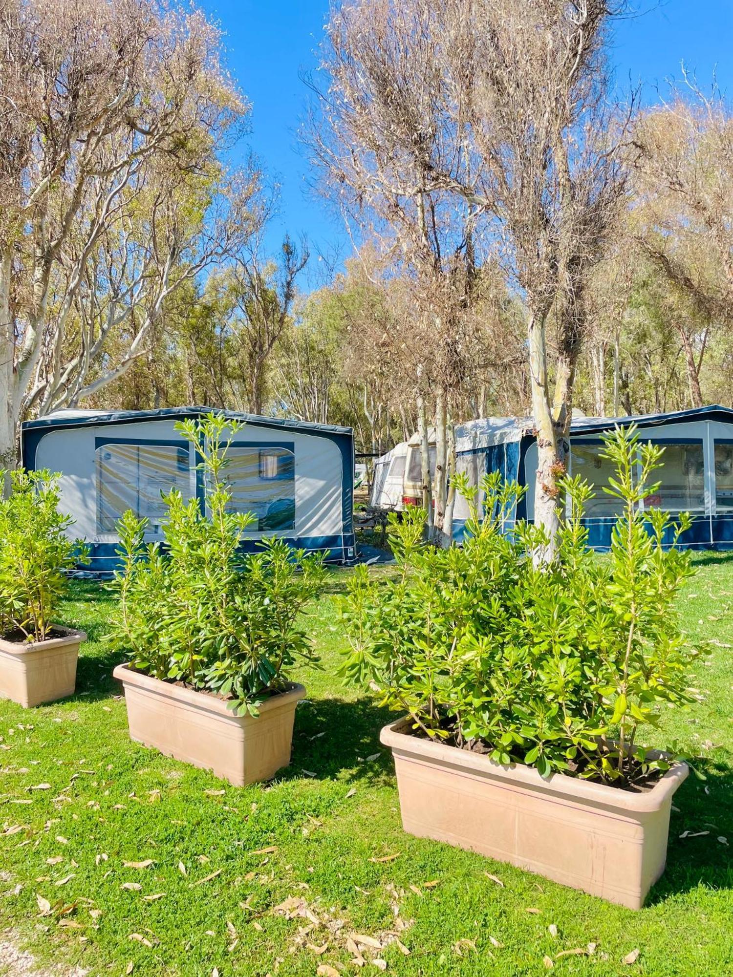 Camping Cala D'Ostia Pula Eksteriør bilde