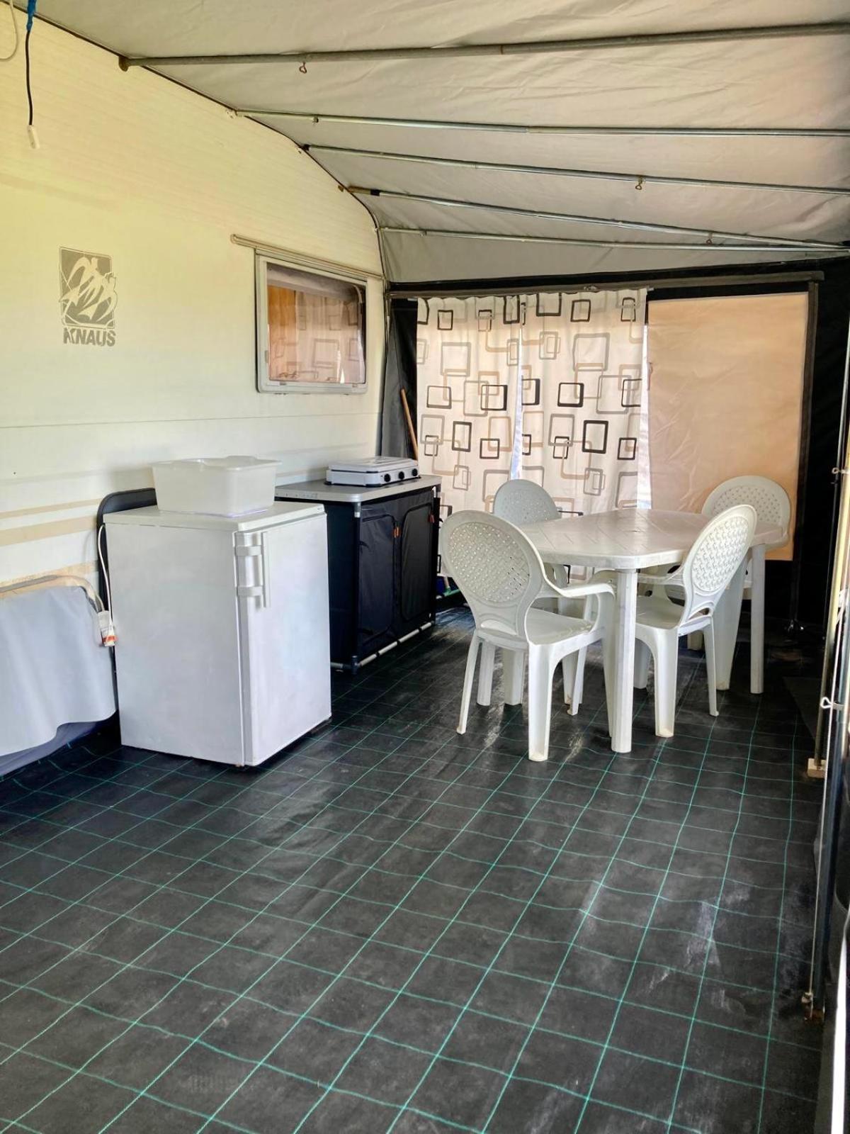 Camping Cala D'Ostia Pula Eksteriør bilde